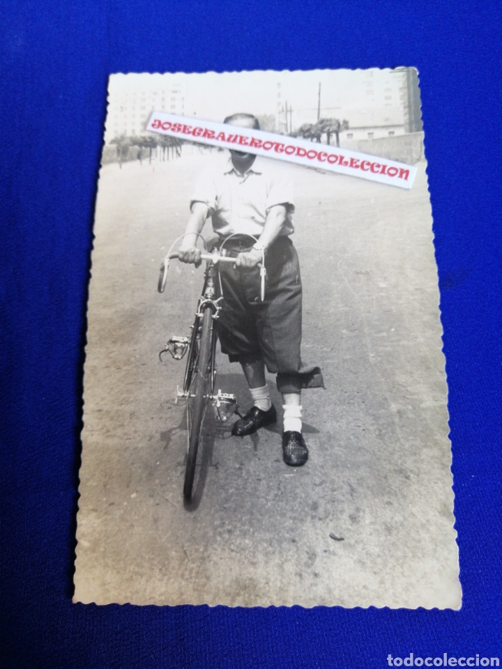 Antique Photography: CICLISTA MODELO POSANDO FOTOGRAF&Iacute;A ANTIGUA