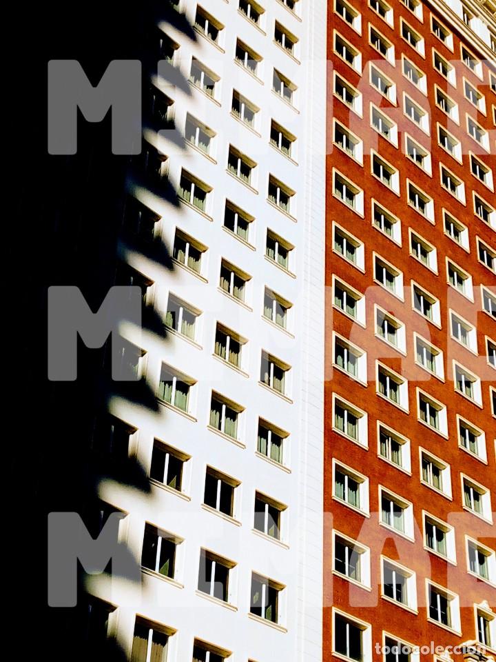 Fotograf&iacute;a antigua: Madrid: Sombras en el Edificio Espa&ntilde;a (Pza de Espa&ntilde;a). A3(42x29.7cm) - Foto 1