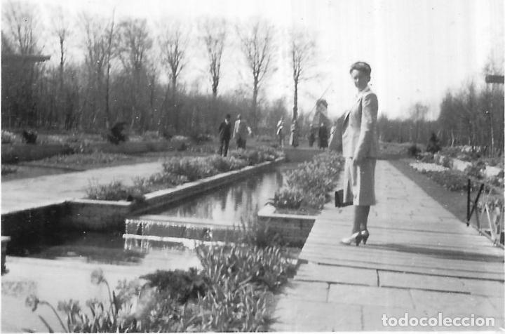 Photographie ancienne: :::: HH16 - FOTOGRAFIA - SE&Ntilde;ORA EN UN BONITO PAISAJE