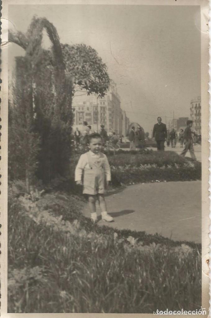 Photographie ancienne: :::: LC182 - FOTOGRAFIA - NI&Ntilde;ITO EN UN PARQUE
