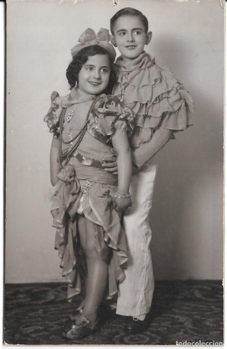 Fotograf&iacute;a antigua: FOTOGRAF&Iacute;A PAREJA NI&Ntilde;OS CON DEDICATOR&Iacute;A A&Ntilde;OS 30