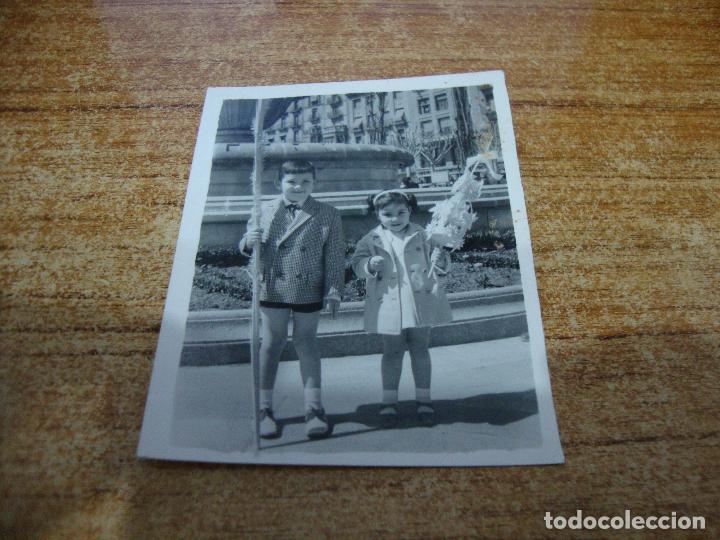 Photographie ancienne: FOTO NI&Ntilde;A Y NI&Ntilde;O DIA DE LA PALMA DOMINGO DE RAMOS 7 X 9 CM