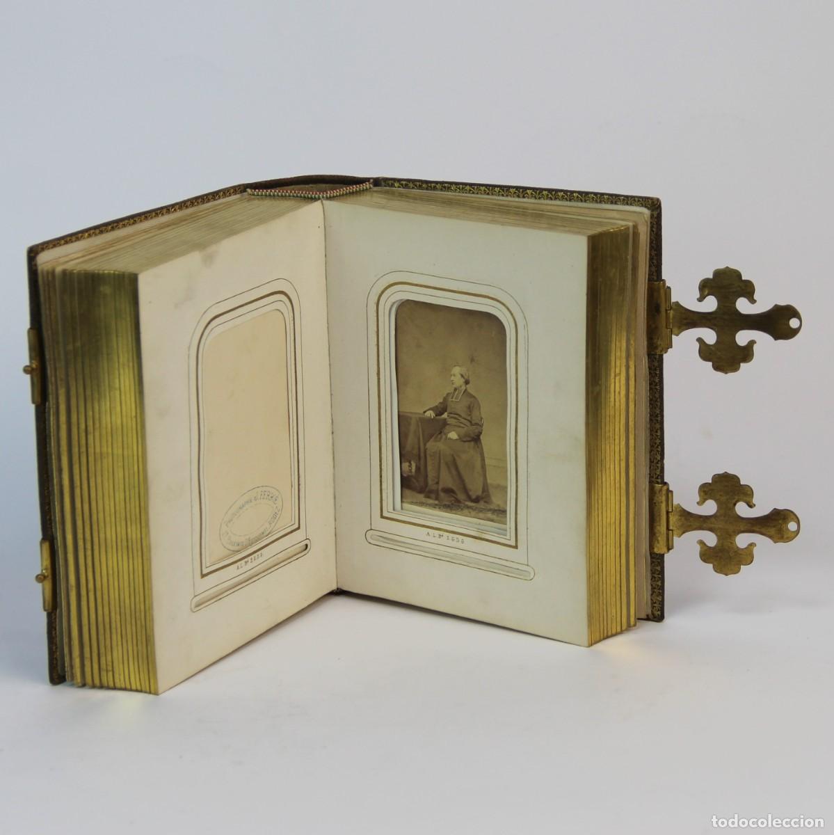 Fotograf&iacute;a antigua: &Aacute;lbum de fotos de finales del XIX, Art Nouveau, Neog&oacute;tico.