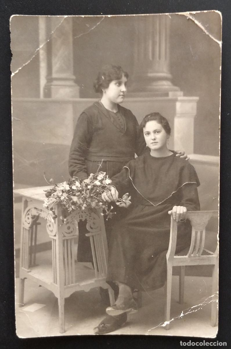 Fotograf&iacute;a antigua: Fotograf&iacute;a se&ntilde;oritas. A&ntilde;os 10. Sin fot&oacute;grafo. Procedencia Alicante