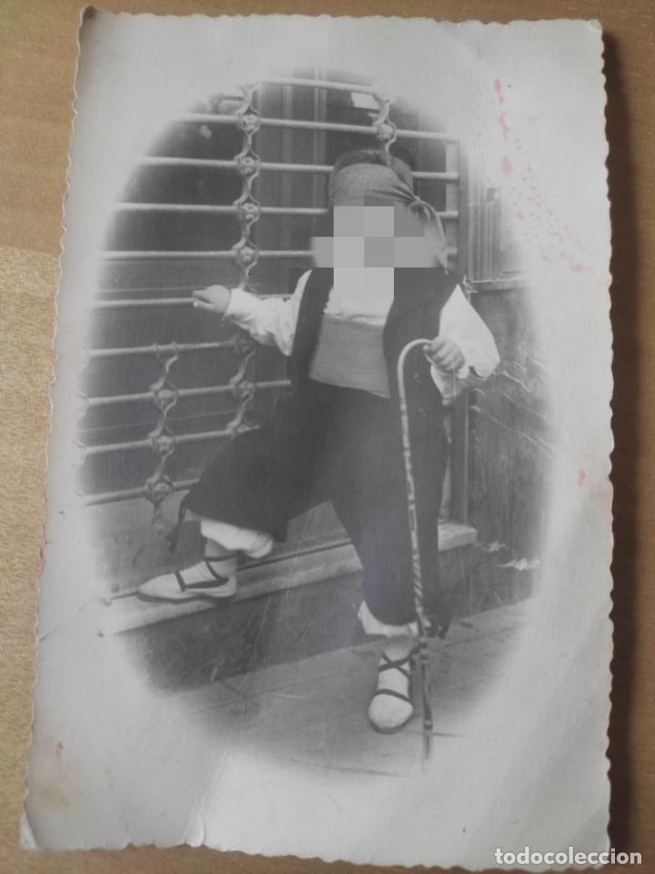 Fotograf&iacute;a antigua: NI&Ntilde;O TRAJE REGIONAL ZARAGOZANO MA&Ntilde;ICO FOTO TAMA&Ntilde;O POSTAL 13 X 8,5 CM APRX SOBADA