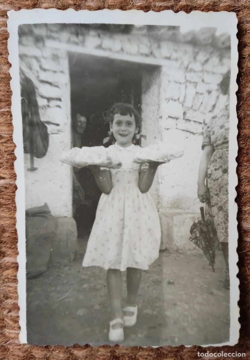 Fotografia antica: NI&Ntilde;A CON PANES