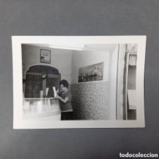 Fotografía antigua: FOTOGRAFÍA ANTIGUA DE UNA HORCHATERÍA EN JIJONA, AÑO 1963