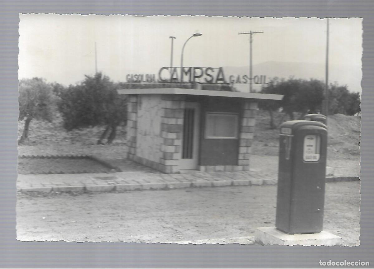 Fotograf&iacute;a antigua: M12- ANTIGUA FOTOGRAFIA - GASOLINERA CON 2 SURTIDORES DE UN PUEBLO - FOTO HIGINIO -VELAZQUEZ-JAEN