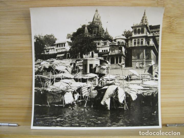 Fotograf&iacute;a antigua: LA INDIA-BENARES-CREMATORIO MUERTOS-FOTOGRAFIA ANTIGUA-SELLO EN SECO ARXIU MAS-VER FOTOS-(K-9262)