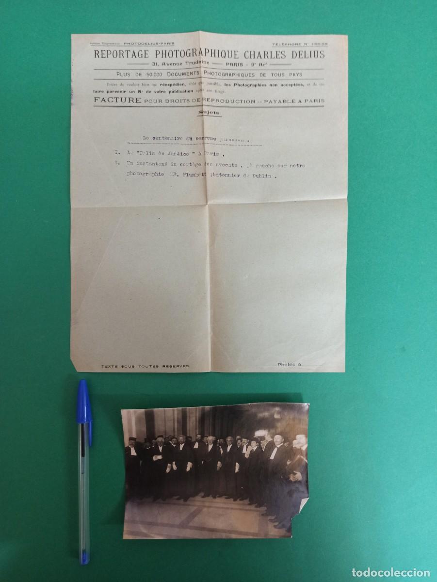 Fotograf&iacute;a antigua: Antigua fotografia de prensa de Abogados de justicia franceses. Con documento. Principio S. XX.