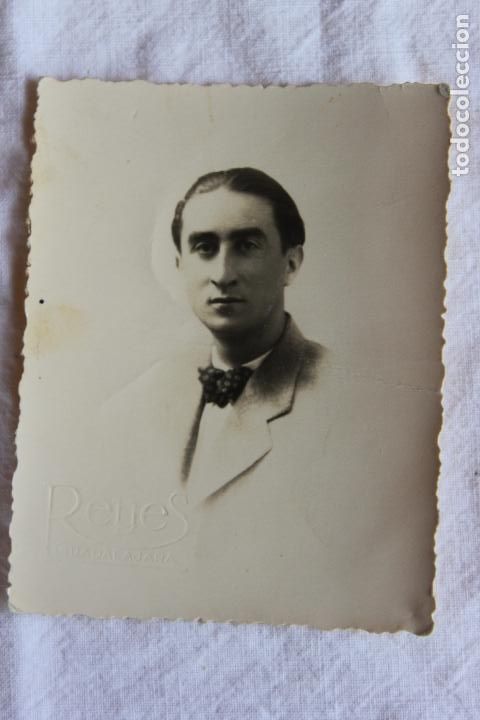 Alte Fotografie: FOTOGRAFIA JOVEN CON PAJARITA FOTOGRAFO REYES GUADALAJARA 1933