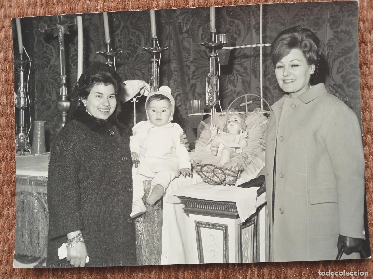 Fotograf&iacute;a antigua: SE&Ntilde;ORITAS POSANDO JUNTO NI&Ntilde;O JESUS