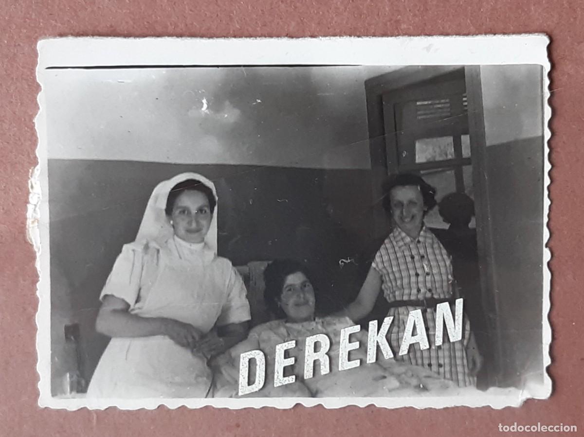 Alte Fotografie: ANTIGUA FOTOGRAF&Iacute;A ENFERMERA. CRUZ ROJA. FOTO ZAPICO. MIERES. ASTURIAS. 1954. A&Ntilde;OS 50. TERESA PAJE.
