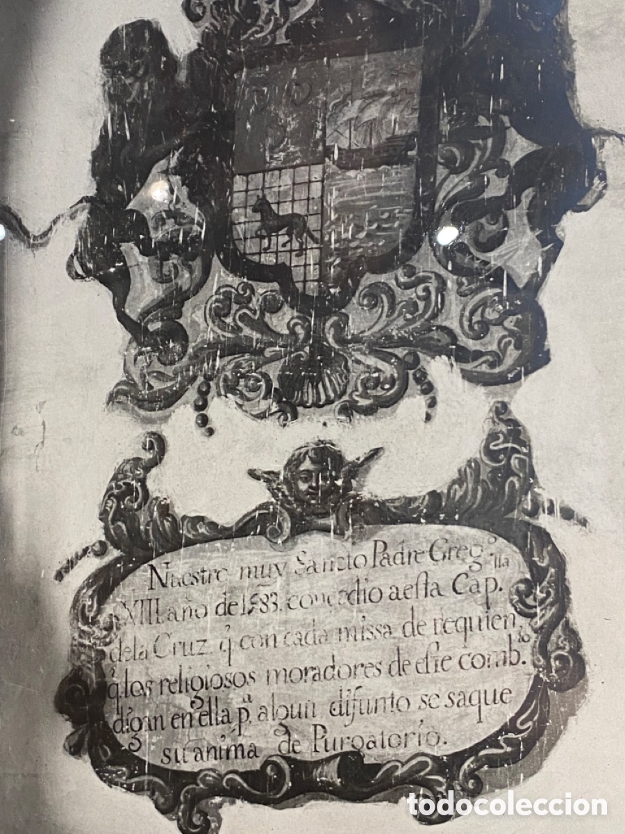 Fotograf&iacute;a antigua: Antigua fotograf&iacute;a de iglesia con retrato del Capit&aacute;n Bartolom&eacute; de Alzola.