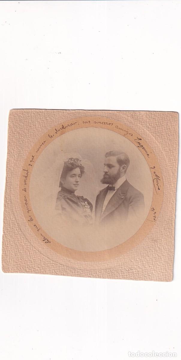 Fotograf&iacute;a antigua: Curiosa fotograf&iacute;a familiar boda o similar. No figura fot&oacute;grafo. 13,50 x 13,50 cm