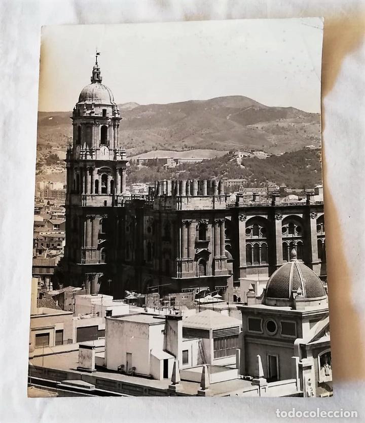 Fotograf&iacute;a antigua: ANTIGUA FOTOGRAF&Iacute;A / OLD GENUINE PHOTOGRAPH: CATEDRAL DE M&Aacute;LGA a&ntilde;os 60