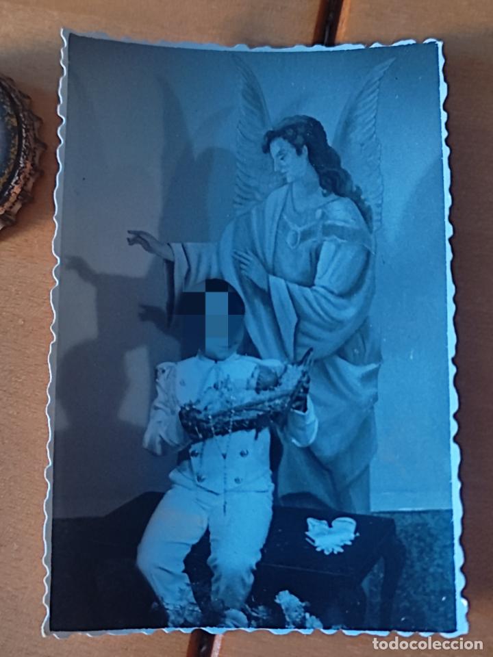 Fotograf&iacute;a antigua: RECORDATORIO FOTO PARTICULAR COMUNION NI&Ntilde;O A&Ntilde;OS 60 JESUS 8 X 5,5 CM FOTOGRAFIA BN ORIGINAL