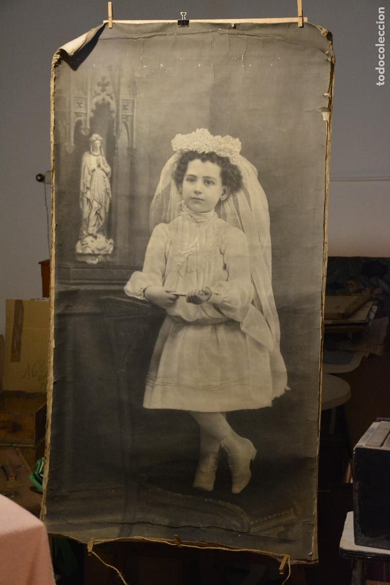 Fotograf&iacute;a antigua: FOTOGRAFIA GRAN FORMATO NI&Ntilde;A PRIMERA COMUNI&Oacute;N 1910 SOBRE TELA