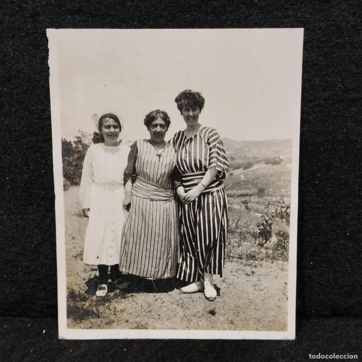 Antique Photography: ANTIGUA FOTOGRAFIA POSTAL - MUJERES EN EL ALTO DE LA SIERRA - C. 1900 - 11 cm / 145