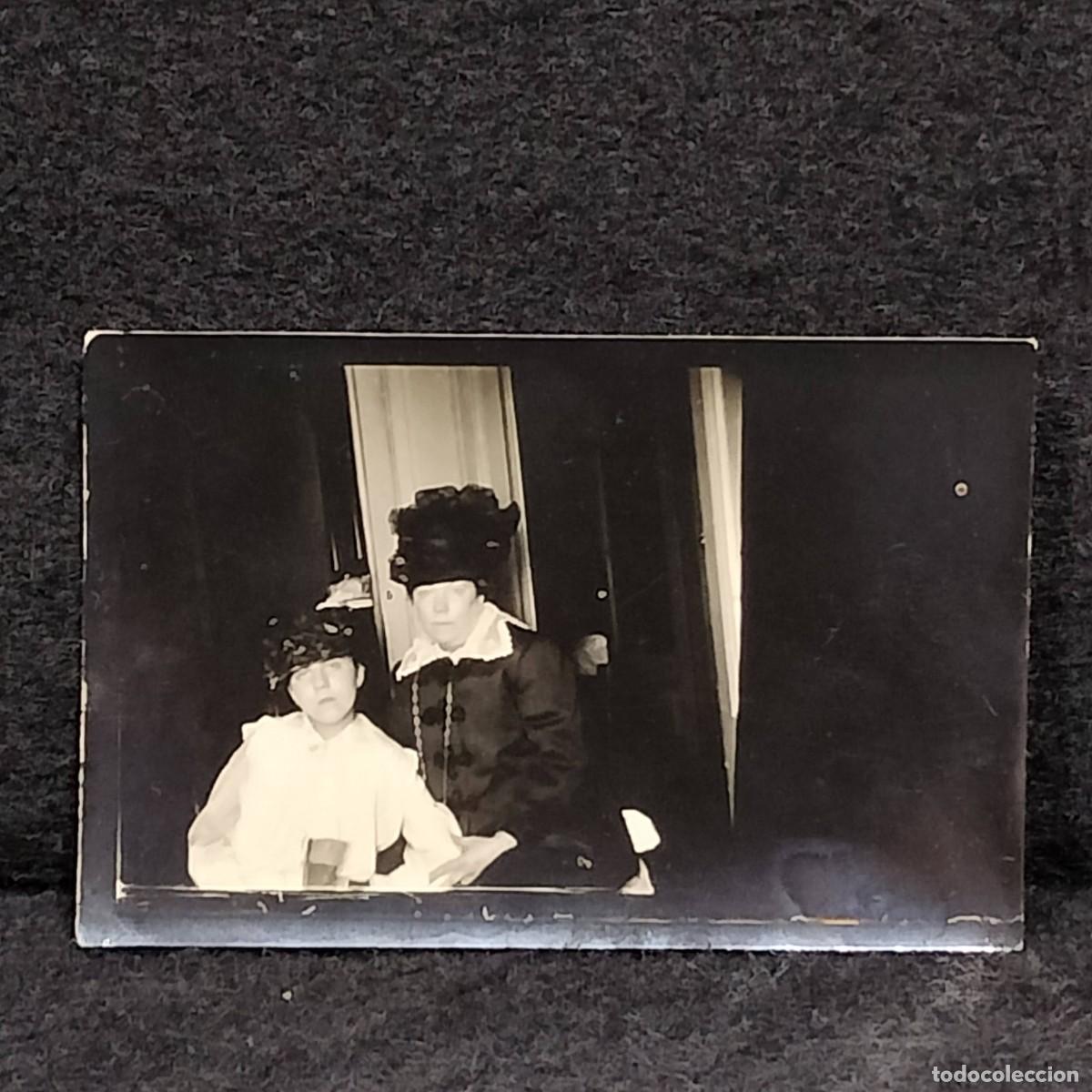 Fotografia antica: ANTIGUA FOTOGRAFIA - MUJERES EN PALCO DE TEATRO - C. 1900 - 6 cm / 269
