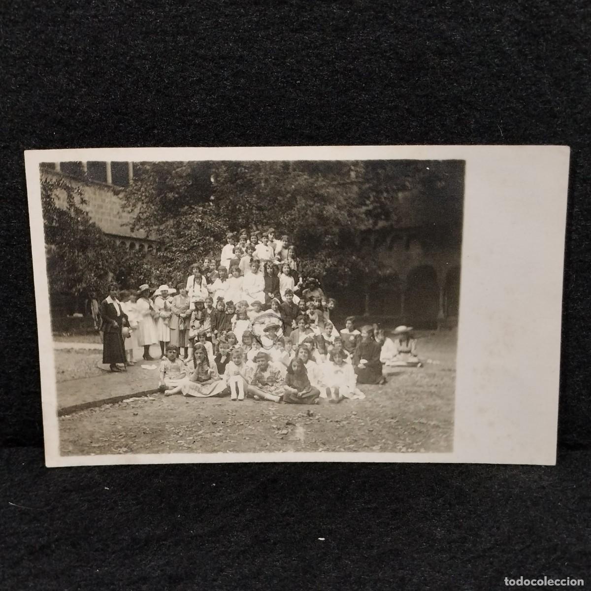 Photographie ancienne: ANTIGUA FOTOGRAFIA POSTAL - GRAN FAMILIA EN EL PARQUE - C. 1900 - 13 cm / 288