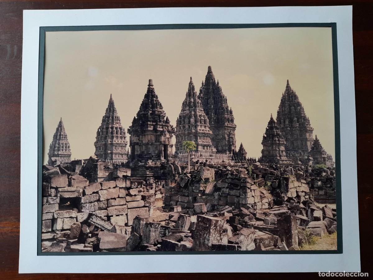 Fotografia antica: Foto poster Imagen ruinas templo budista de Prambanan en la isla de Yogyakarta en Indonesia