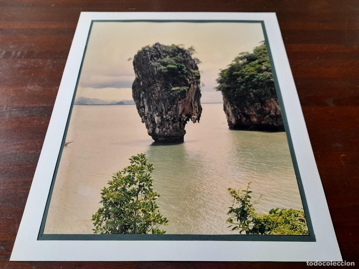 Fotografia antica: Foto poster isla Phang Nga Tailandia rodaje pelicula James Boond el hombre de la pistola oro