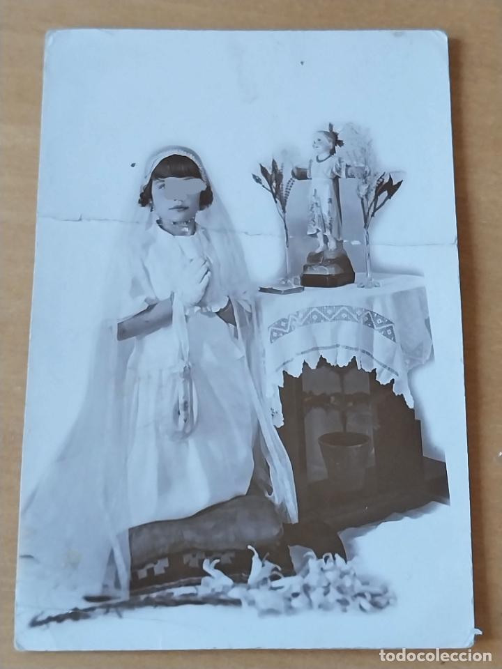 Alte Fotografie: NI&Ntilde;A COMUNION NI&Ntilde;O JESUS CRUZ DORSO SELLO BOCANLUX LINARES PRECIOSA MUCHACHA DOBLEZ CENTRAL