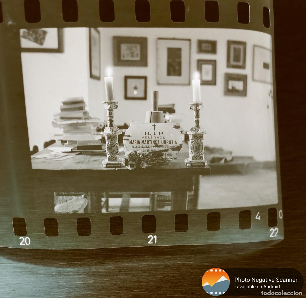 Fotografia antica: Negativo art&iacute;stico altar. Mar&iacute;a Mart&iacute;nez Urrutia R. I. P. Antiguo clich&eacute;. Epitafio. Esquela
