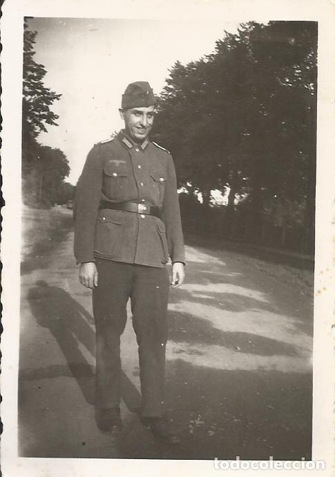Fotograf&iacute;a antigua: Fotograf&iacute;a Alemania Nazi. Segunda Guerra Mundial. Soldado alem&aacute;n. 9x6 cm.