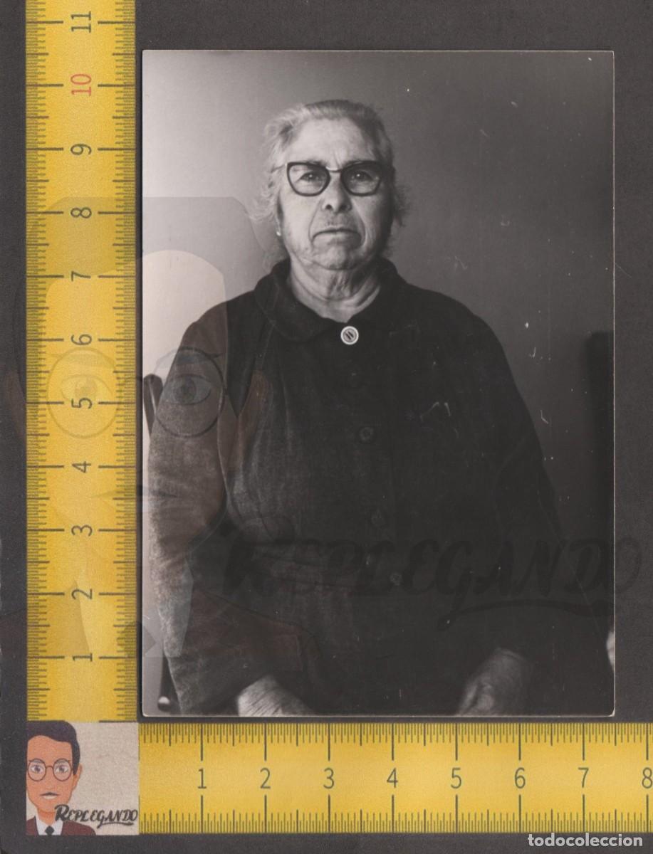 Antique Photography: RETRATO SERIA MUJER MAYOR CON GAFAS - FOTO ANTIGUA A&Ntilde;OS 50 - ABUELA LUTO ESPA&Ntilde;A SE&Ntilde;ORA