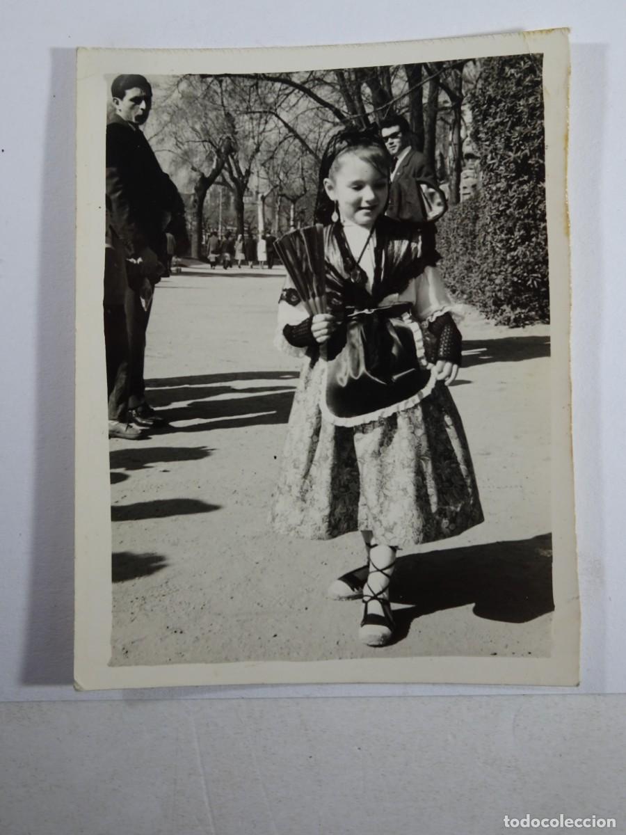 Fotografia antiga: ANTIGUA FOTOGRAF&Iacute;A , NI&Ntilde;A CON TRAJE T&Iacute;PICO, VER FOTOS