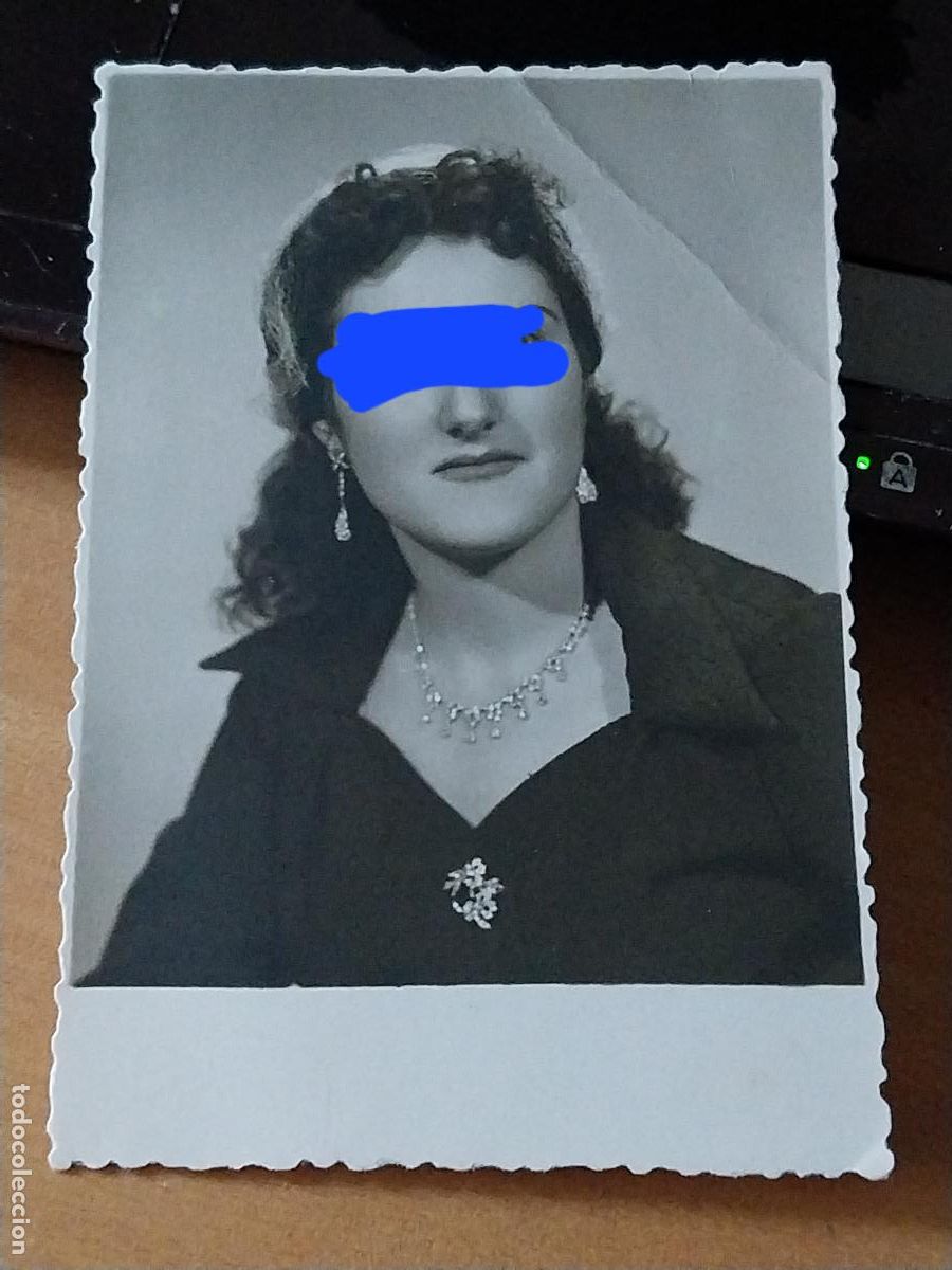 Fotografia antica: MUJER TOCADO GARGANTILLA PENDIENTES COLLAR BROCHE MUCHACHA FOTO A&Ntilde;OS 50 MIDE 10,5 X 7,5CM