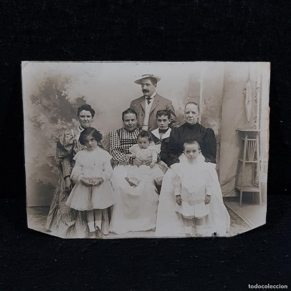 Fotografia antica: FOTOGRAFIA - GRUPO FAMILIAR ELEGANTE, ABUELA, HIJOS Y NIETOS - C. 1900 / 182