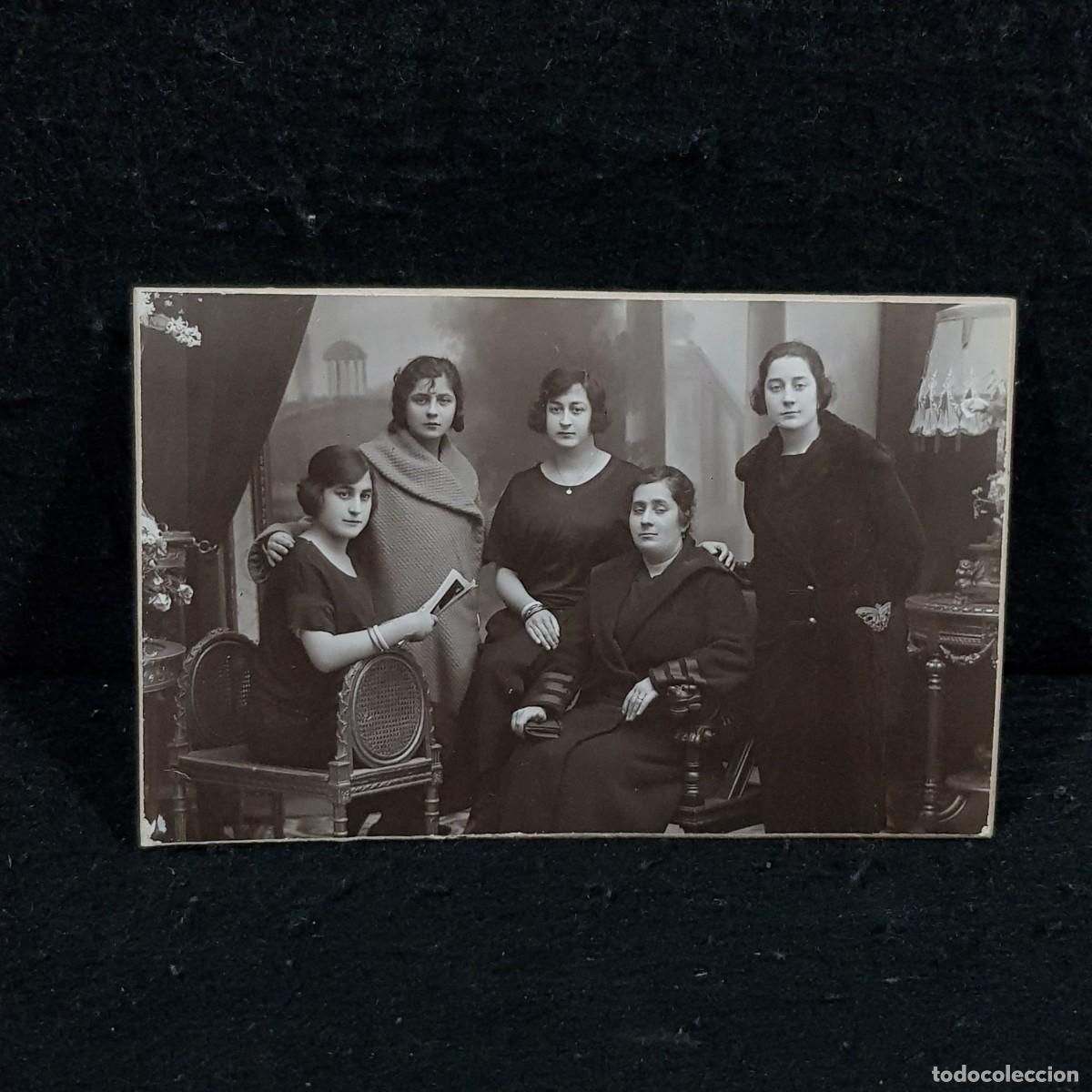 Fotografia antica: FOTOGRAFIA - RETRATO FAMILIAR ELEGANTE, MADRE E HIJAS - C. 1900 / 183