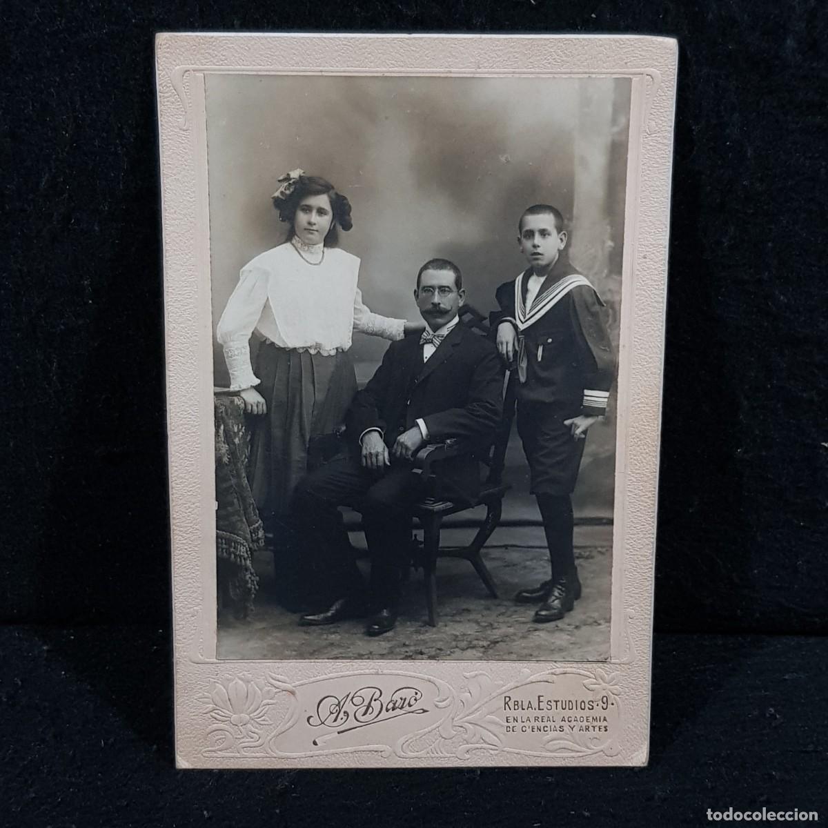 Fotografia antica: FOTOGRAFIA - A. BAR&Oacute; - RETRATO FAMILIAR ELEGANTE, PADRE E HIJOS - C. 1900 / 184