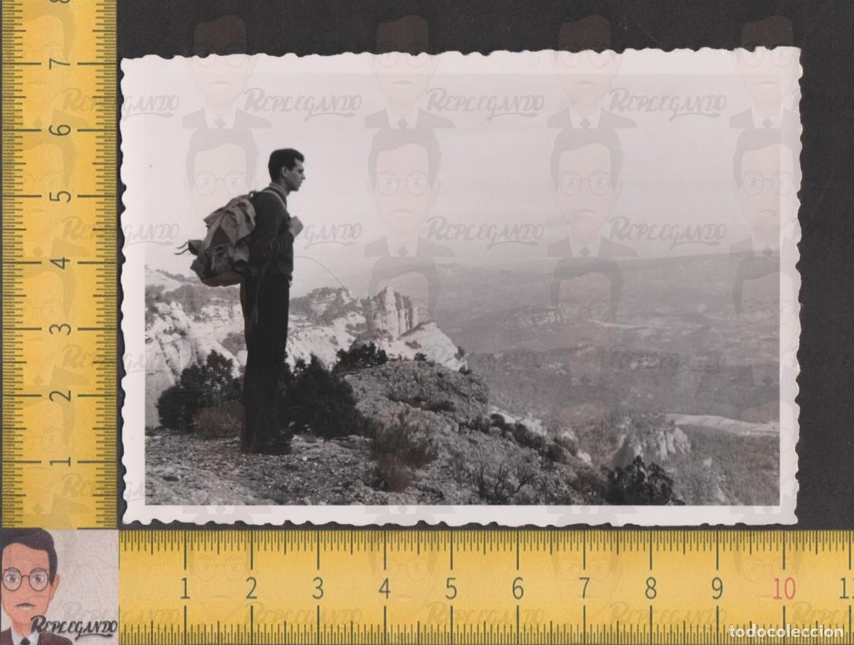 Antique Photography: MONTA&Ntilde;ERO EXCURSIONISTA EN CIMA MONTA&Ntilde;A SANT LLOREN&Ccedil; DEL MUNT - FOTO ANTIGUA A&Ntilde;OS 50 - CATALUNYA