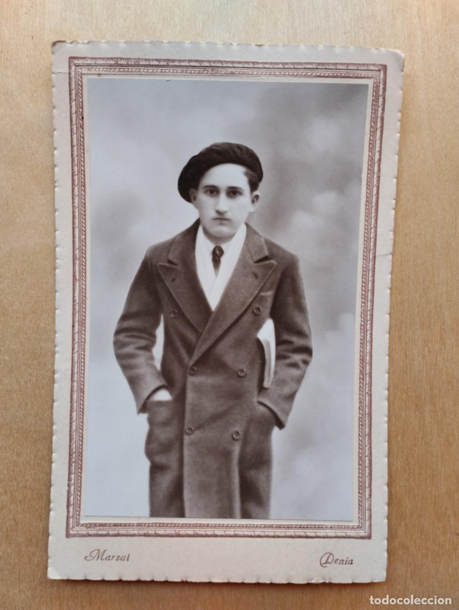Fotografia antiga: Fotograf&iacute;a antigua de un hombre con boina. Fot&oacute;grafo Marsal, Denia (Alicante)