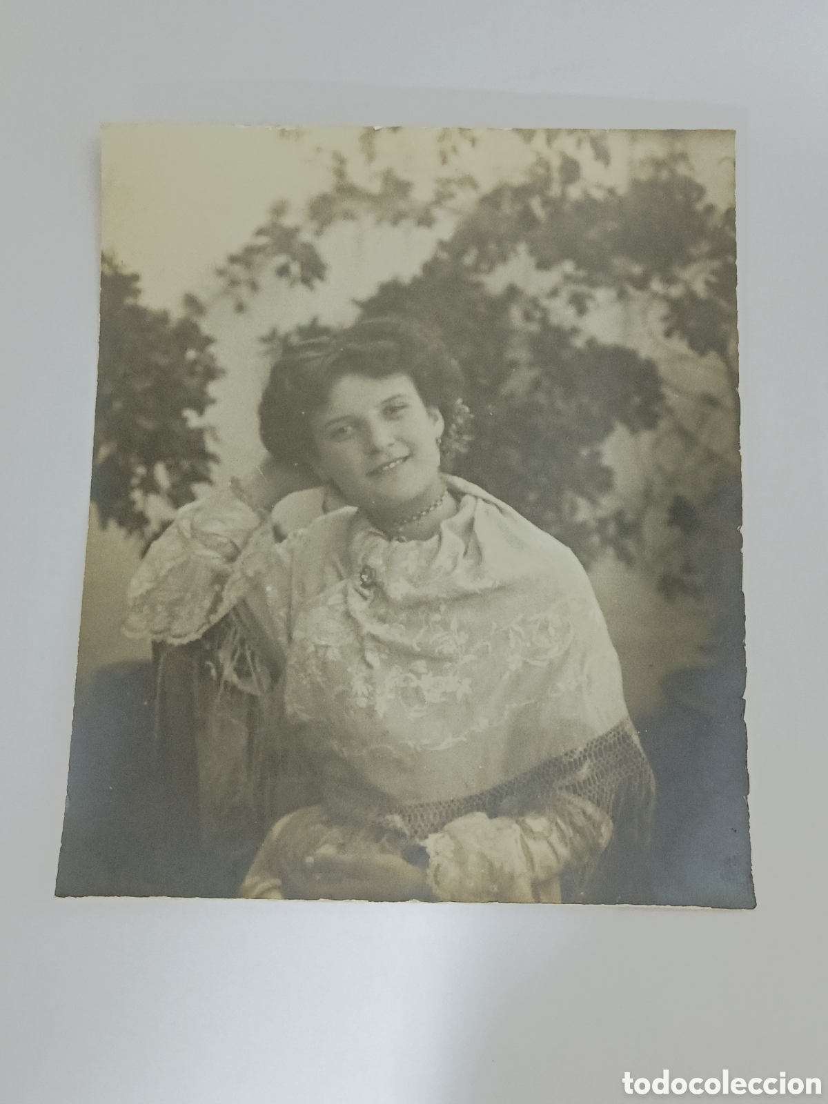 Fotografia antica: RETRATO DE UNA SE&Ntilde;ORITA - PPIOS S.XX - 14,5X12CM (DIMENSIONES FOTO) DIM.EXTERIOR 18X18CM