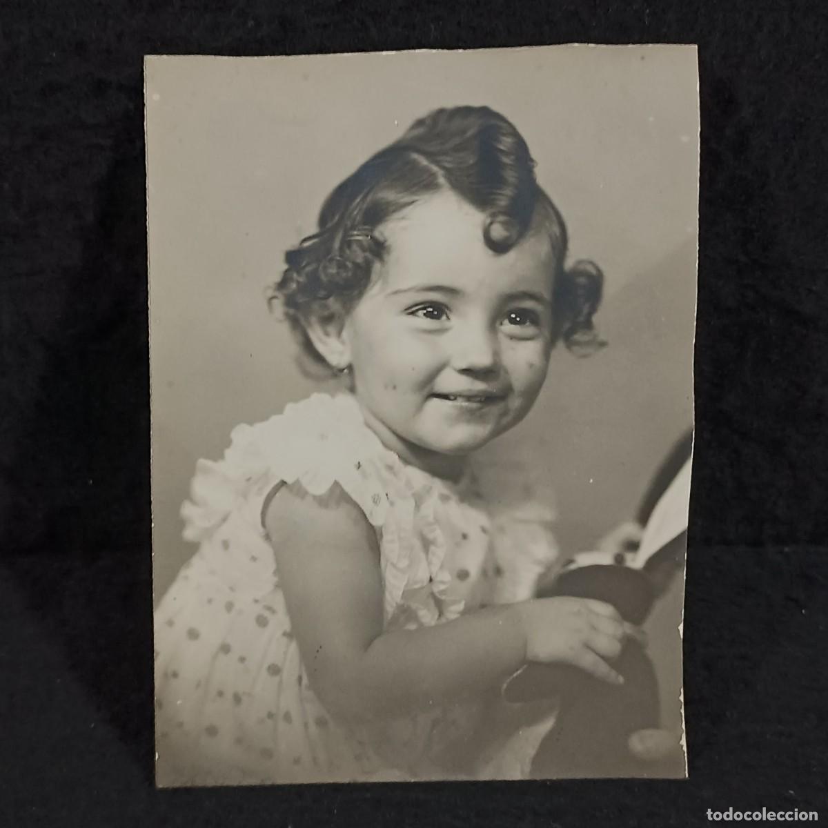 Fotograf&iacute;a antigua: FOTOGRAFIA - NI&Ntilde;A PEQUE&Ntilde;A - FOTO DE ESTUDIO - SIGLO XIX / 203