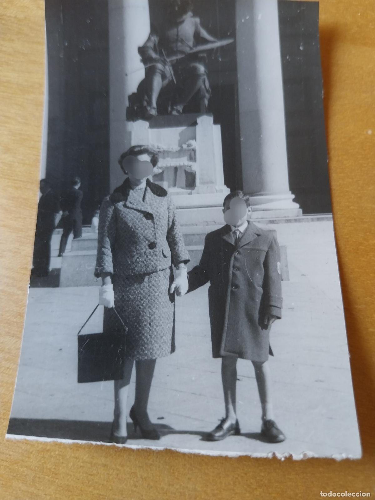 Fotograf&iacute;a antigua: MADRE HIJO MUSEO PRADO A&Ntilde;OS 50FOTO DORSO POSTAL 8,5 X 6,5CM