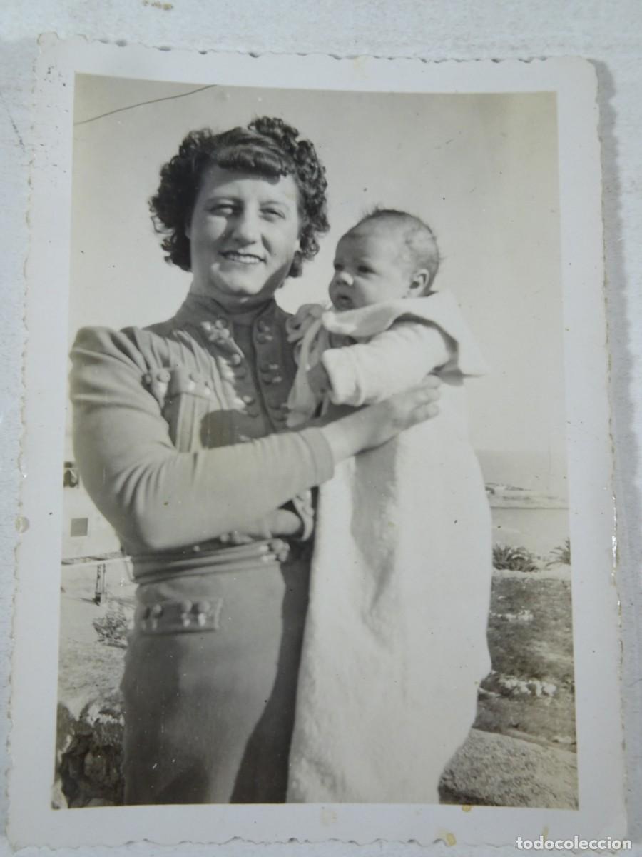 Photographie ancienne: ANTIGUA FOTOGRAF&Iacute;A B/N, MUJER CON BEB&Eacute;, VER FOTOS