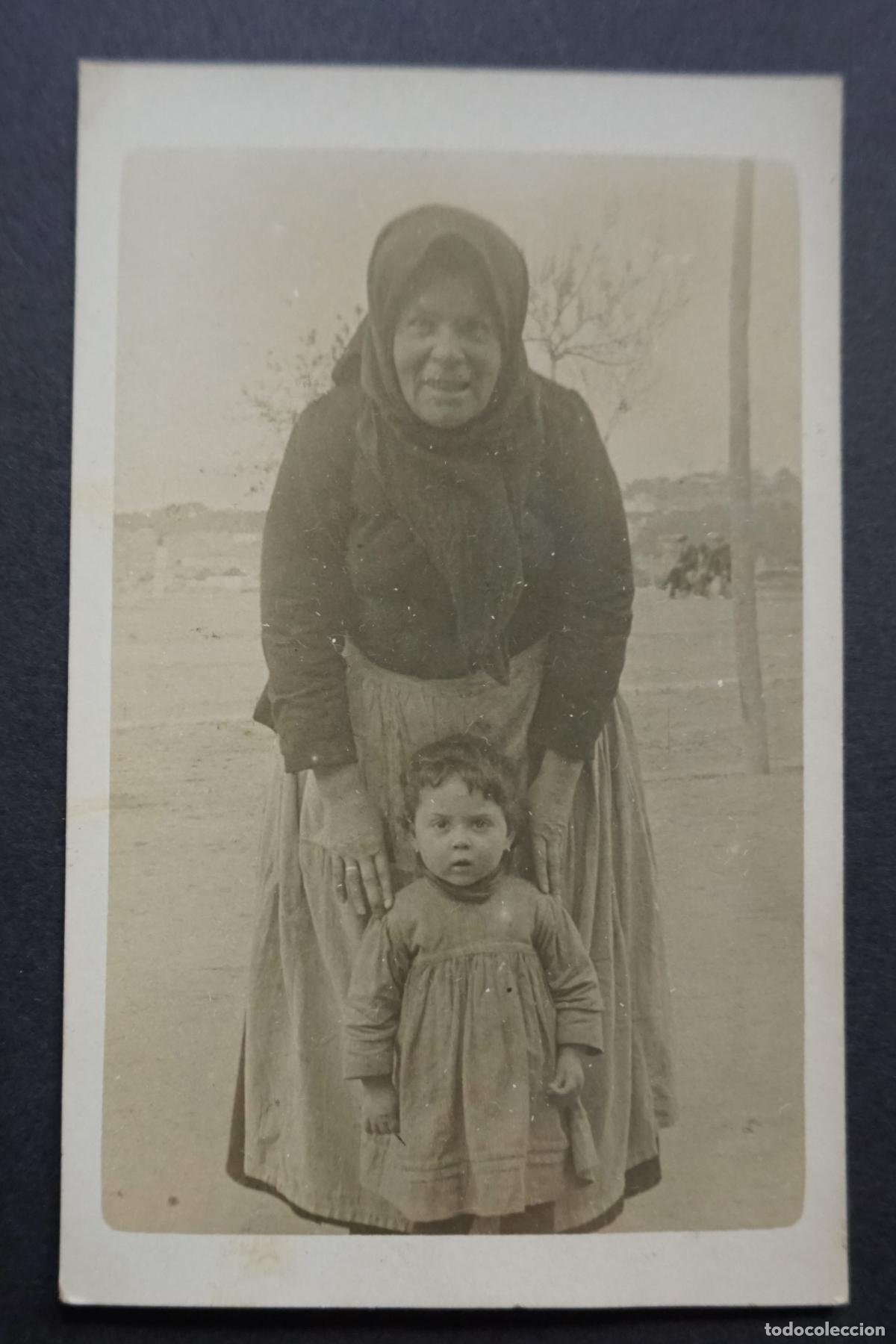 Fotograf&iacute;a antigua: Fotopostal, posiblemente a&ntilde;os 30