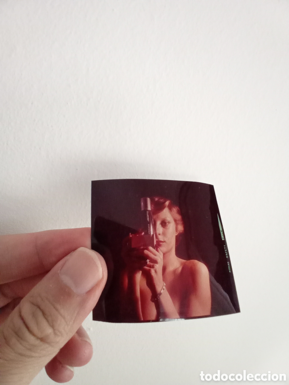 Fotografia antica: MODELO CON PERFUME JACOMO. DIAPOSITIVA GRAN FORMATO ORIGINAL DE 1973
