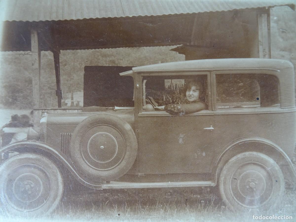 Fotografia antiga: ANTIGUA FOTOGRAF&Iacute;A ,MUJER , AUTOM&Oacute;VIL, VER FOTOS