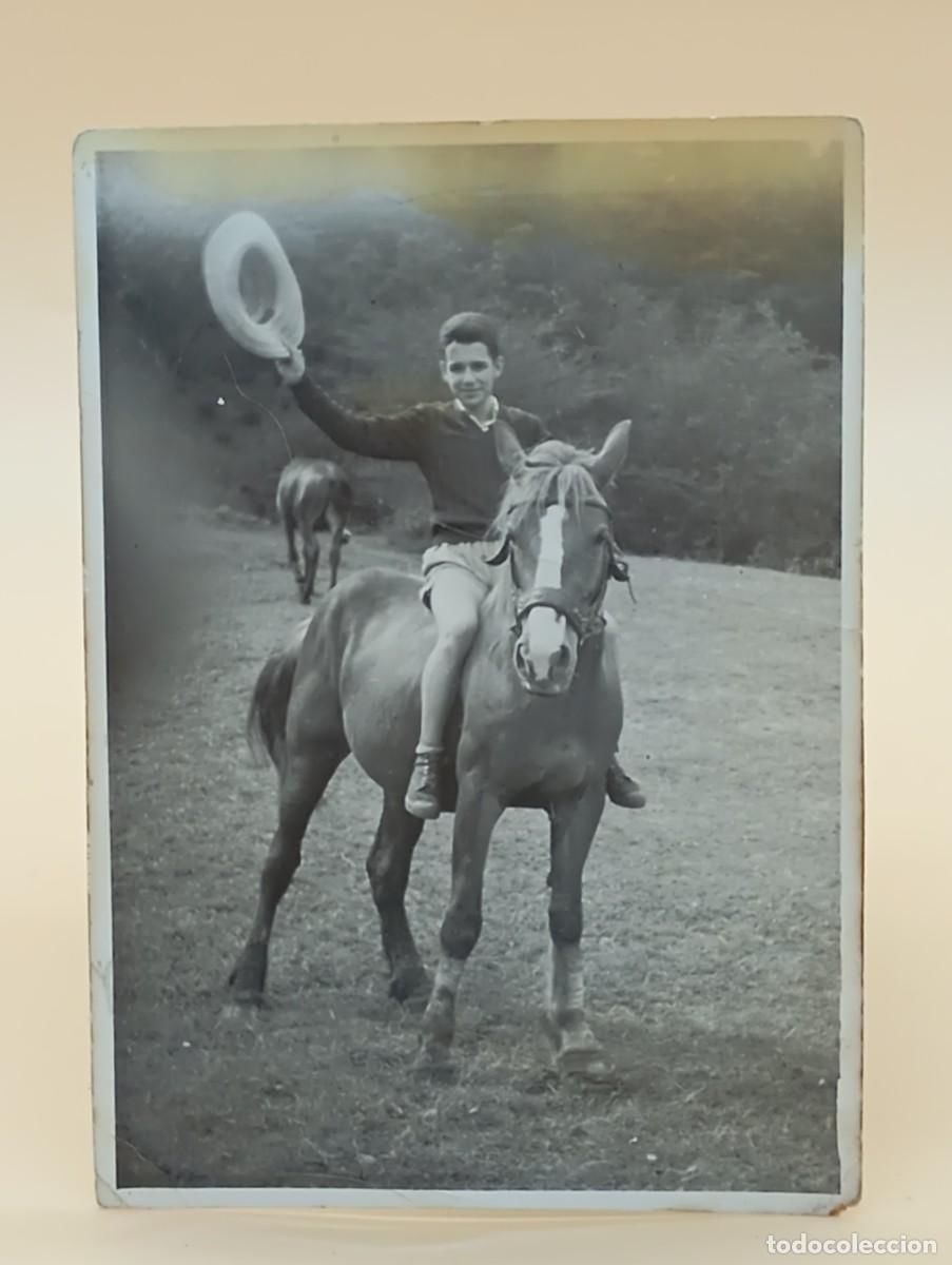 Fotograf&iacute;a antigua: FOTOGRAFIA JOVEN A CABALLO - Foto 1