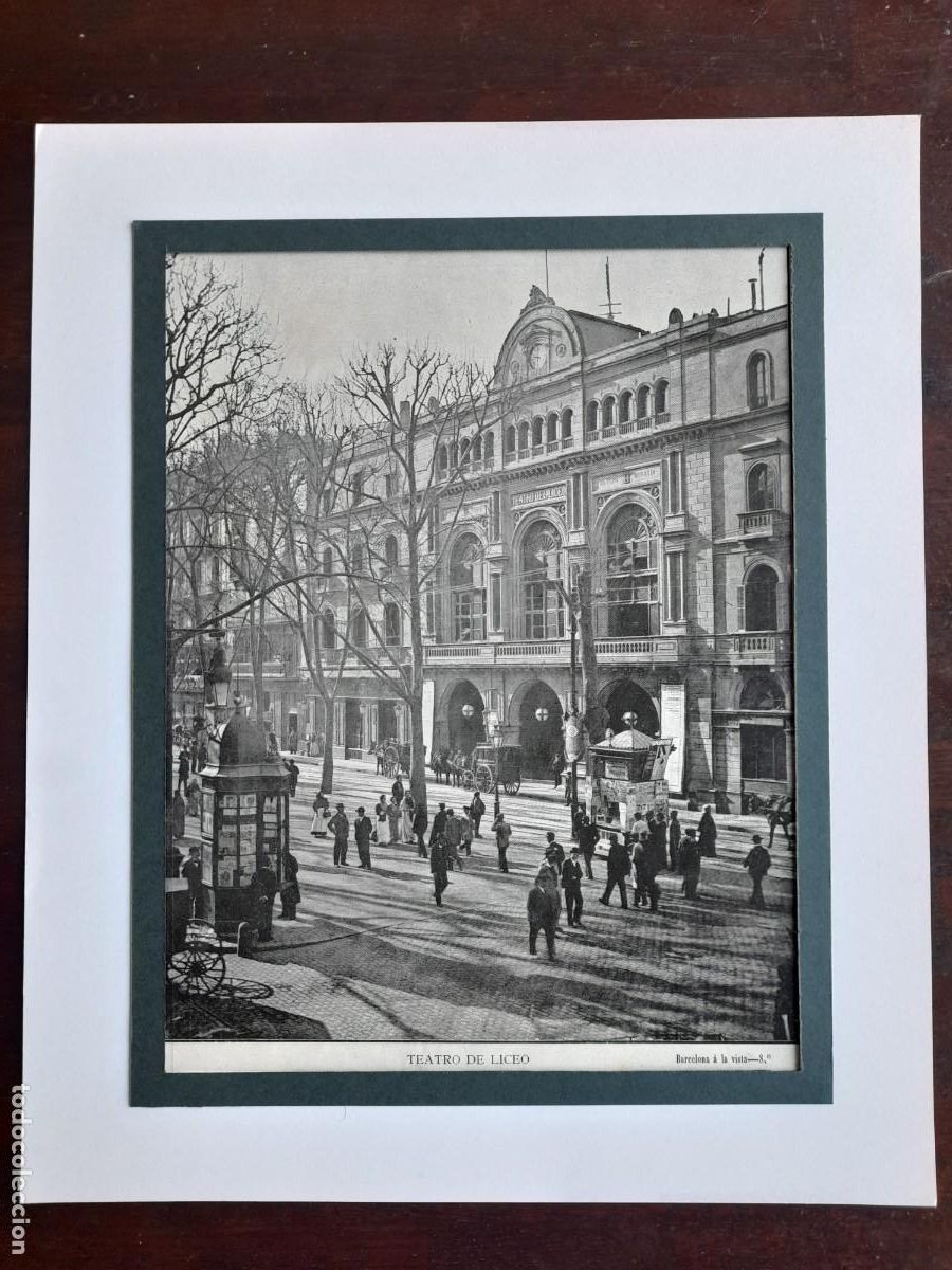 Photographie ancienne: Fotograf&iacute;a Entrada principal Gran Teatre del Liceu Ramblas de Barcelona Ciutat Vella finals del XIX