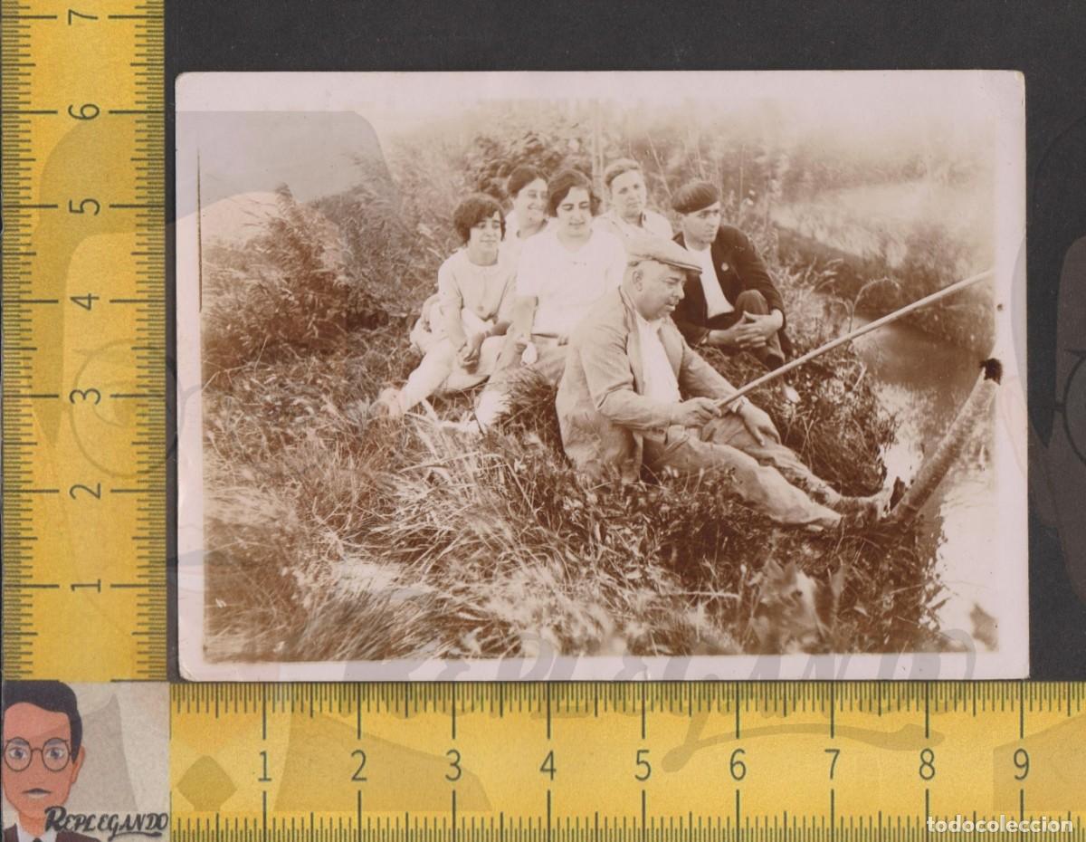 Fotografia antica: LOS PESCADORES DEL RIO - FAMILIA PESCANDO EN RIACHUELO - D&Iacute;A DE CAMPO - FOTO ANTIGUA A&Ntilde;OS 20