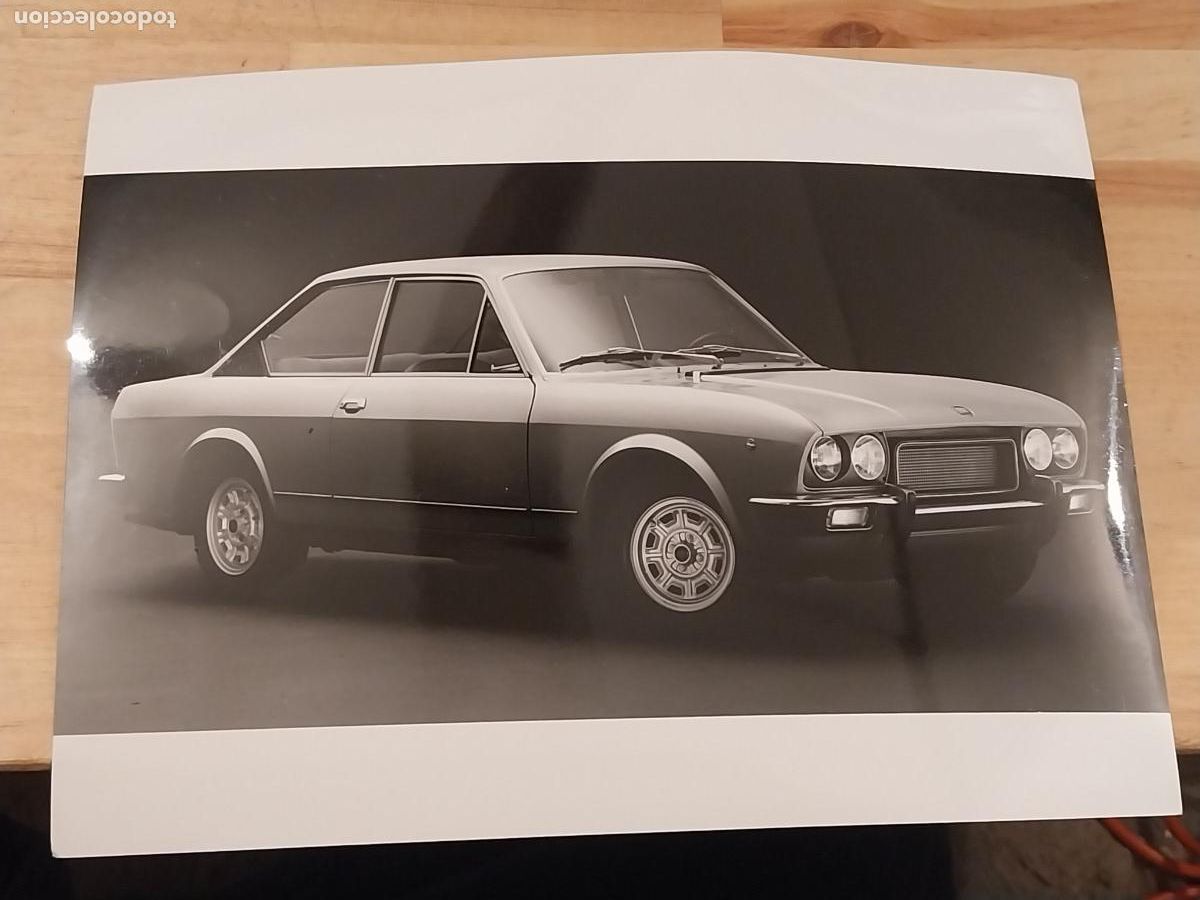 Fotograf&iacute;a antigua: FIAT 124 COUPE 1600 1800 FOTO PRESS ORIGINAL 23,2X17,2CM 1950 1960 FOTOGRAFIA COCHE NATURALEZA