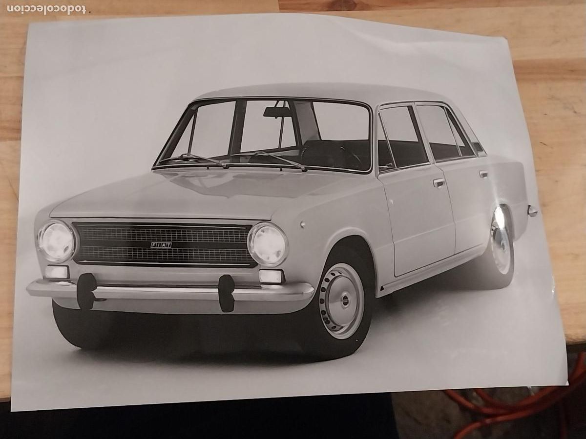 Fotograf&iacute;a antigua: FIAT 124 BERLINA FOTO PRESS ORIGINAL 23X17CMS AUTOMOCION COCHES